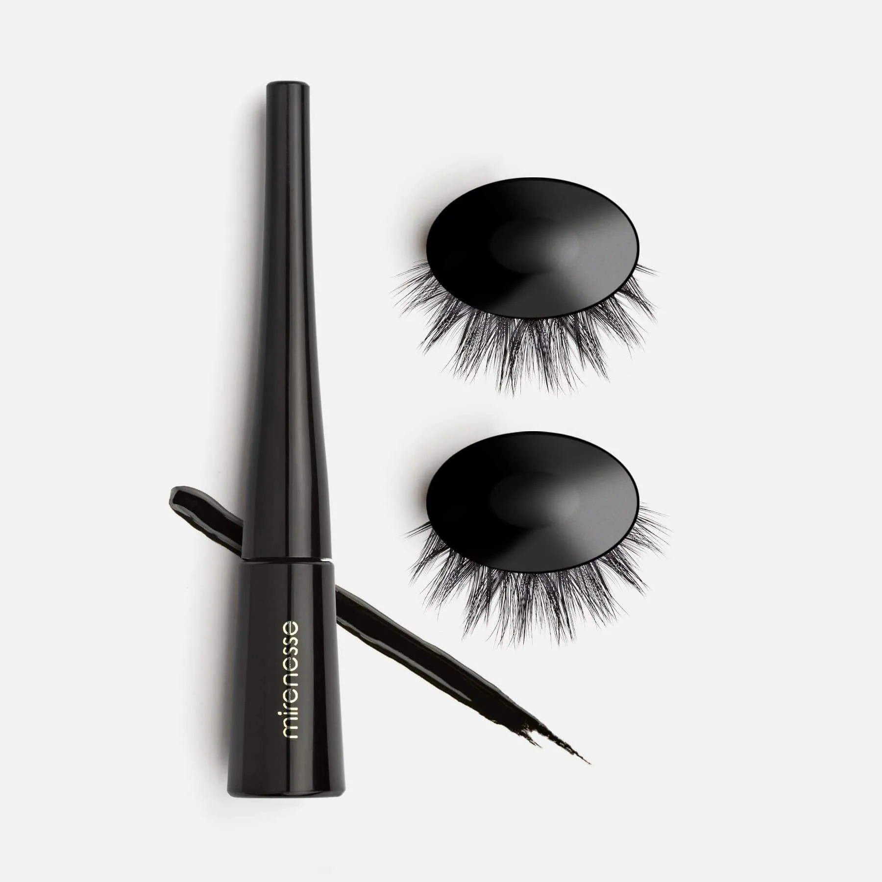 AU Magnomatic Magnetic Eyeliner   Lash kit - Camilla (Bonus Natural Taylor Lashes)