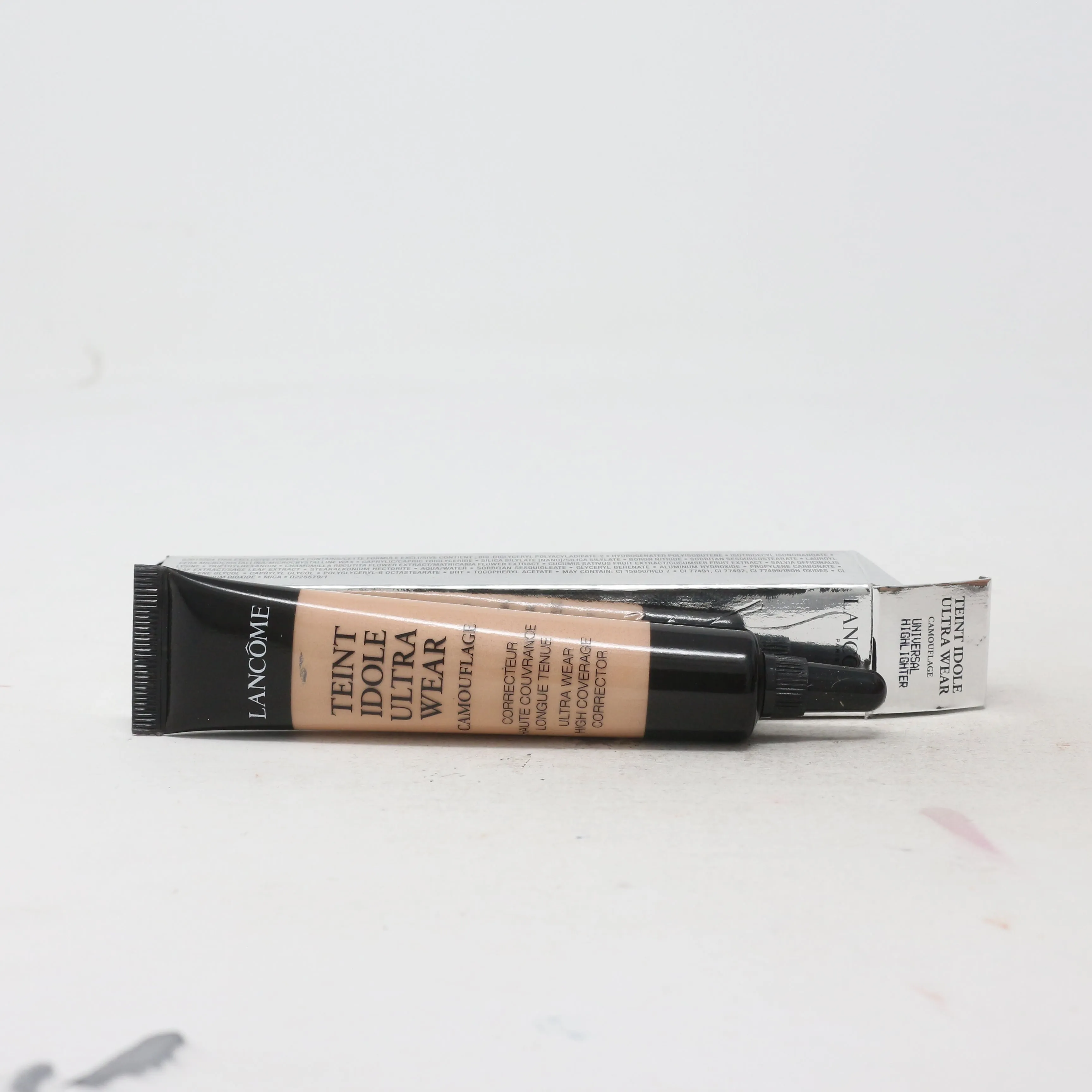 Lancome Teint Idole Ultra Wear Camouflage Concealer  0.4oz/12ml New With Box
